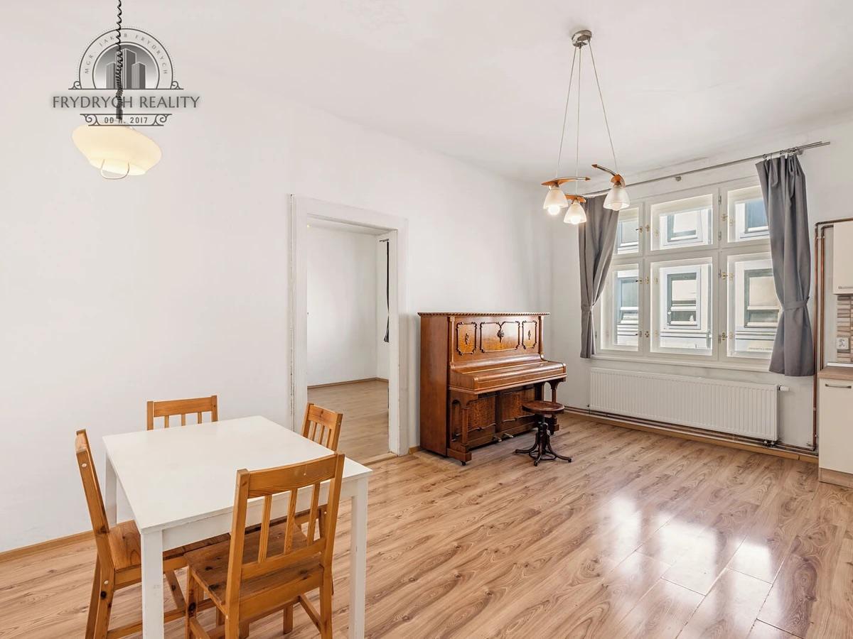 Prodej bytu 2+kk 55 m², Škroupova, Hradec Králové